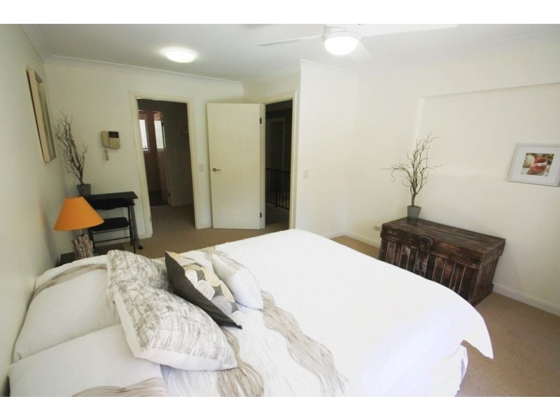 Hope Island QLD 4212