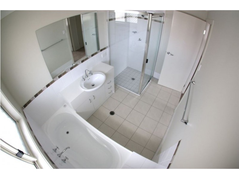 2 Moorhen, Coomera QLD 4209