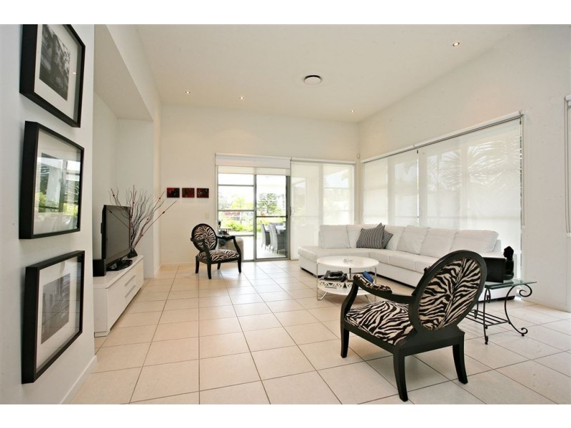 2811 Gracemere, Hope Island QLD 4212