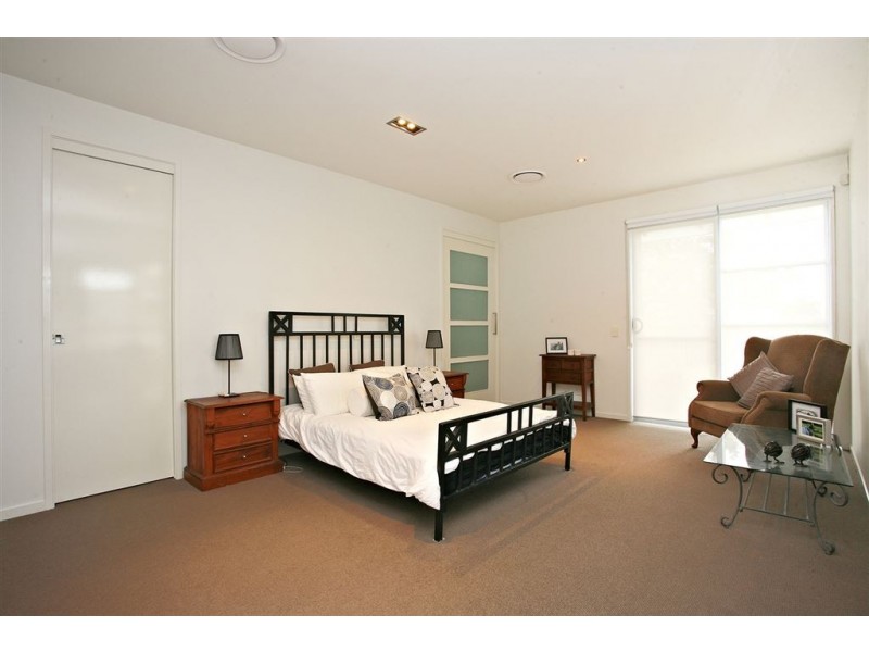 2811 Gracemere, Hope Island QLD 4212