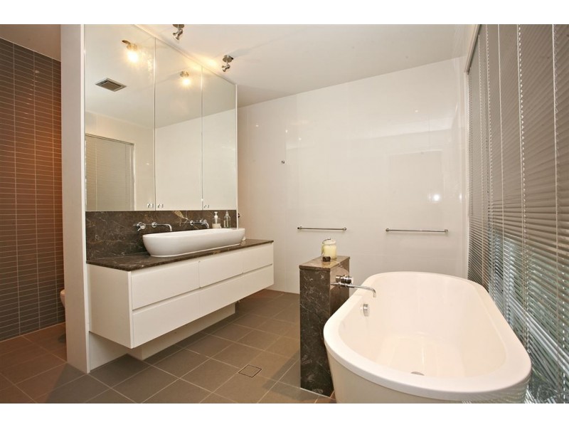 2811 Gracemere, Hope Island QLD 4212
