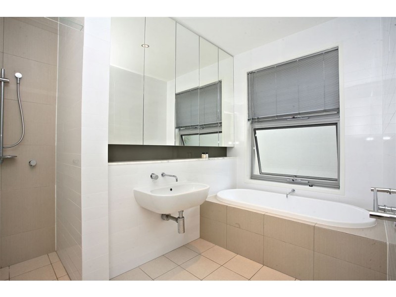 2811 Gracemere, Hope Island QLD 4212