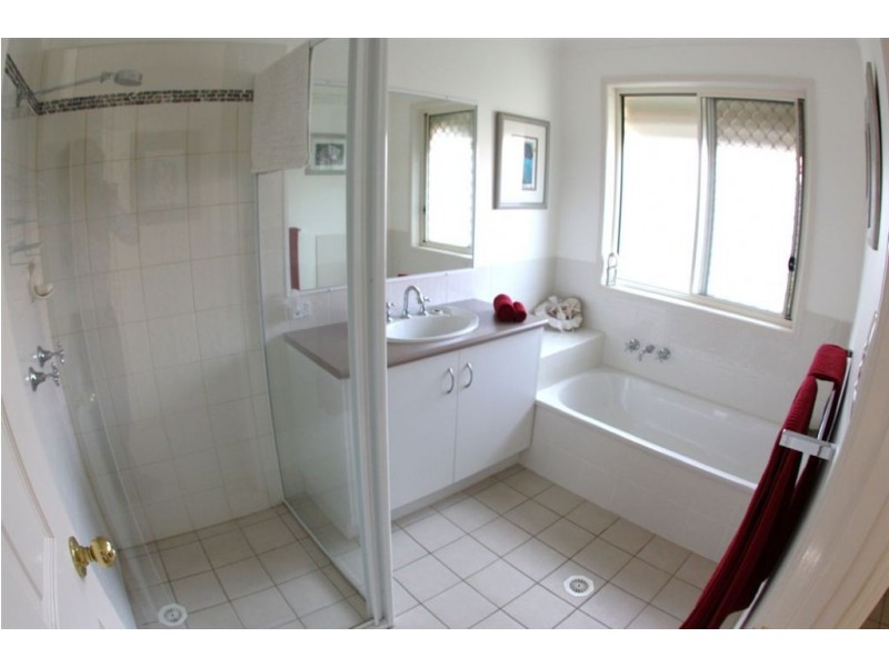 15 Serin St, Upper Coomera QLD 4209