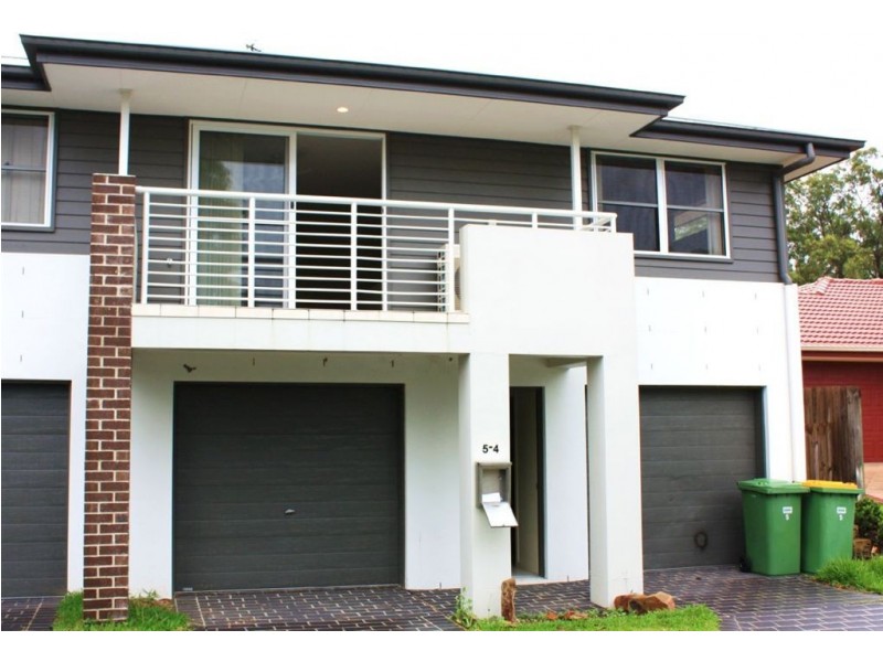 5/4 Vanilla La, Coomera QLD 4209