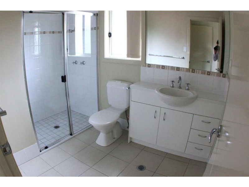 5/4 Vanilla La, Coomera QLD 4209