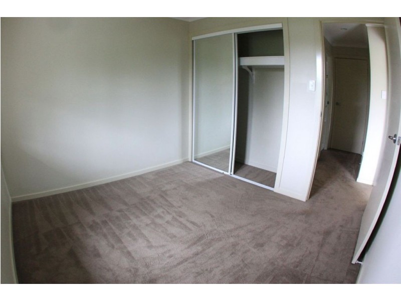 5/4 Vanilla La, Coomera QLD 4209