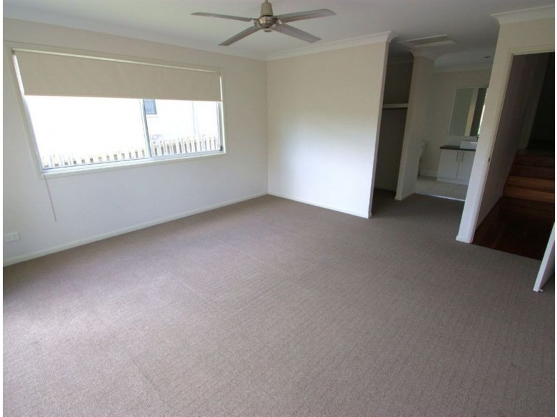 2 Yego Place, Upper Coomera QLD 4209