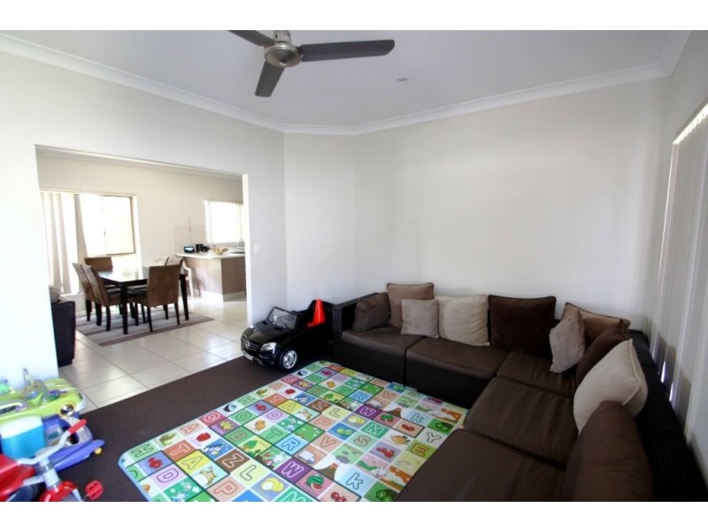 8 Catherine Ct, Coomera QLD 4209