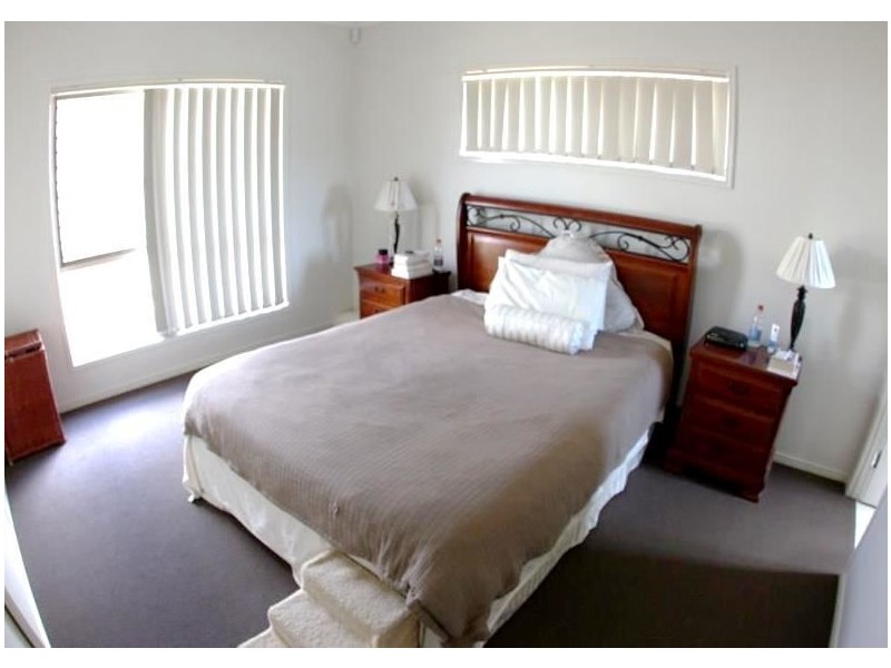 8 Catherine Ct, Coomera QLD 4209