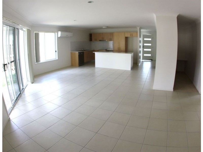 11 Lenton St, Coomera QLD 4209