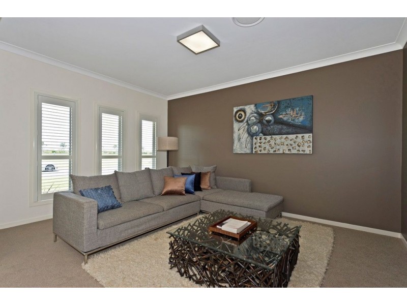 16 Sunset Pl, Jacobs Well QLD 4208