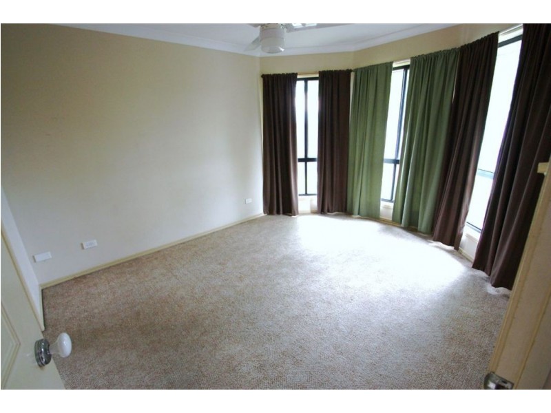 10 Rivermeadows Dve, Upper Coomera QLD 4209