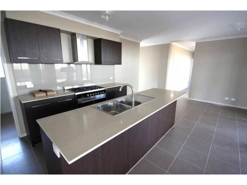 Coomera Waters QLD 4209