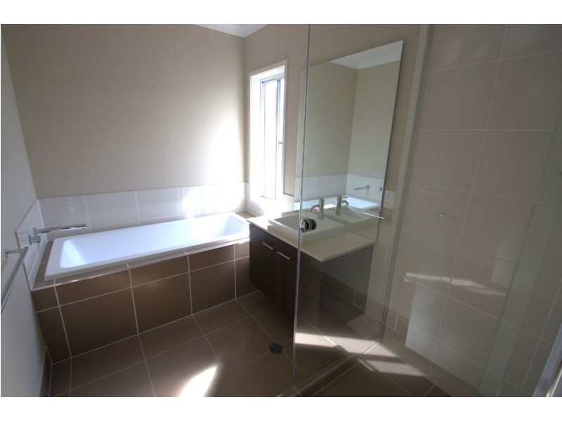 Coomera Waters QLD 4209