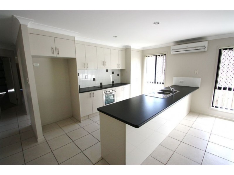 16a currawong cr, Upper Coomera QLD 4209