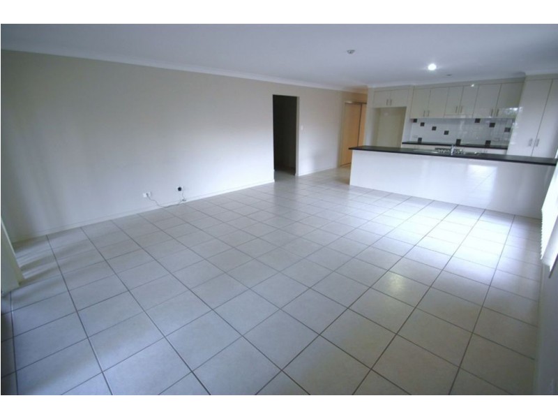 16a currawong cr, Upper Coomera QLD 4209