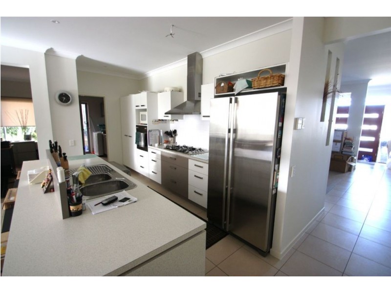 Coomera Waters QLD 4209