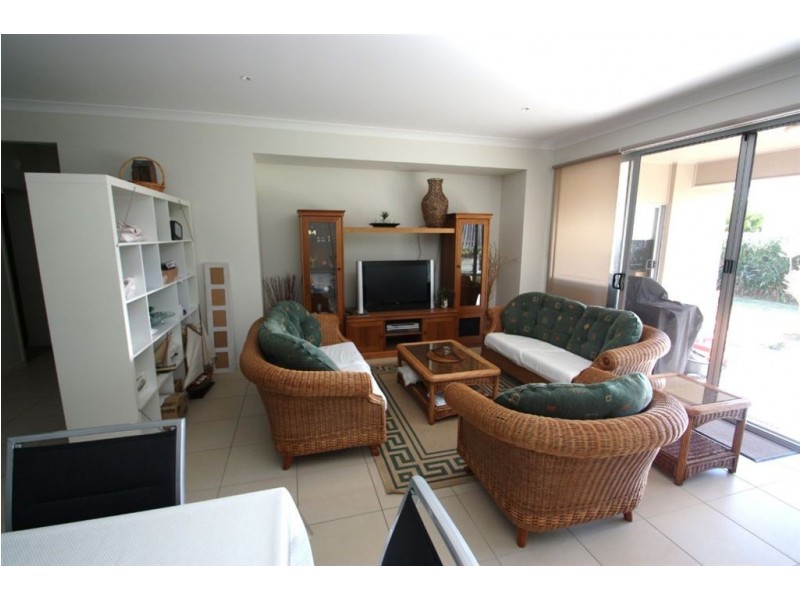 Coomera Waters QLD 4209