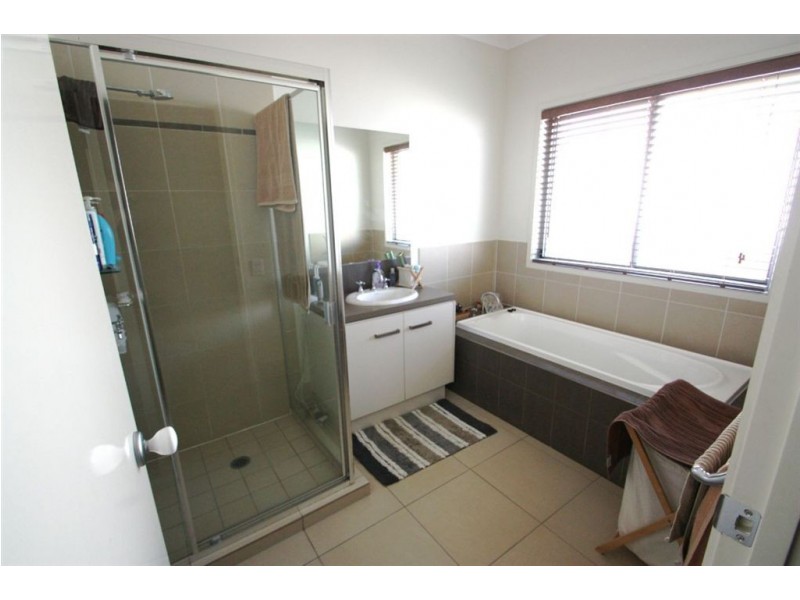 Coomera Waters QLD 4209