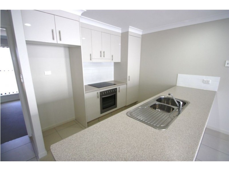 Pacific Pines QLD 4211