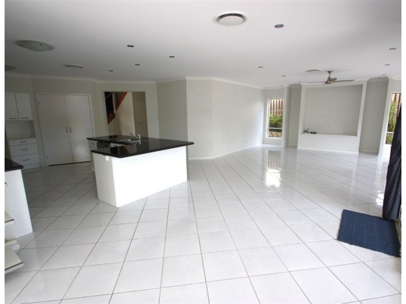 16 SLIPSTREAM RD, Coomera Waters QLD 4209