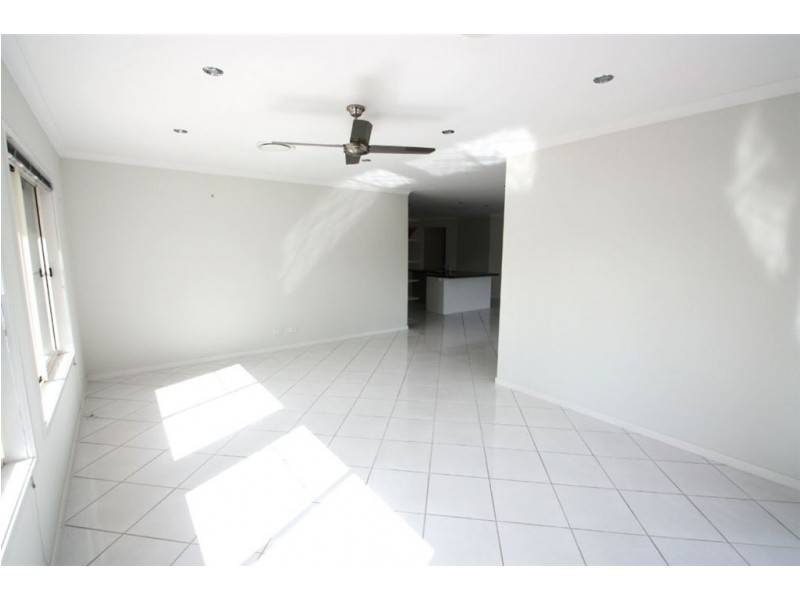 16 SLIPSTREAM RD, Coomera Waters QLD 4209