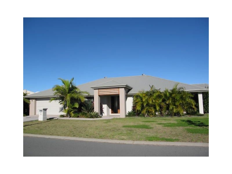 2 FREYA CCT, Coomera Waters QLD 4209