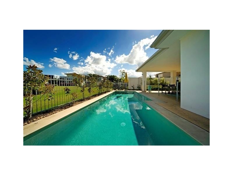 2803 Gracemere Cct, Hope Island QLD 4212