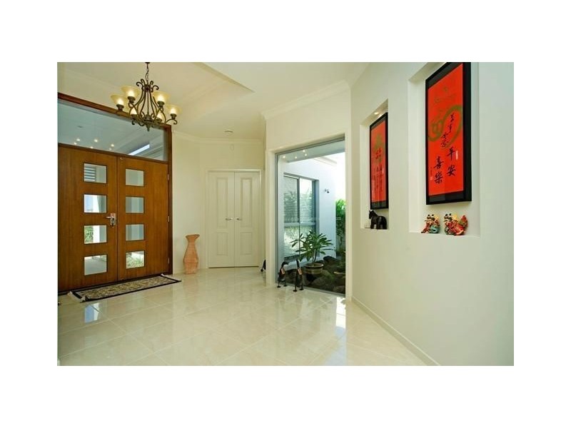 2803 Gracemere Cct, Hope Island QLD 4212