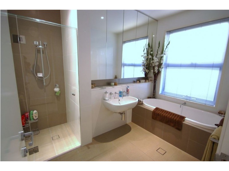 2807 Gracemere CCT, Hope Island QLD 4212