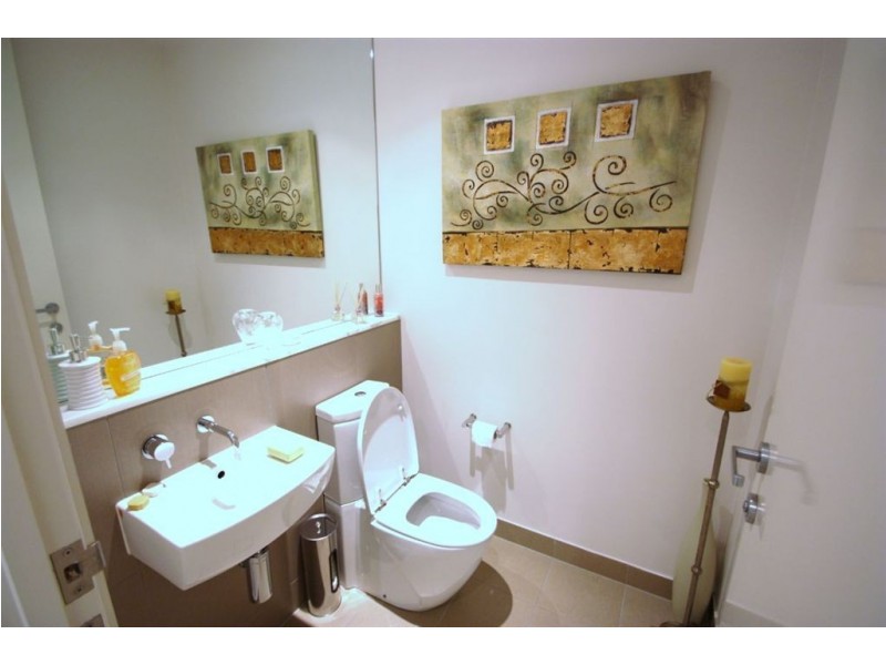 2807 Gracemere CCT, Hope Island QLD 4212