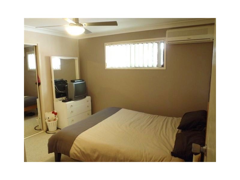 53 Avonmore st, Edens Landing QLD 4207