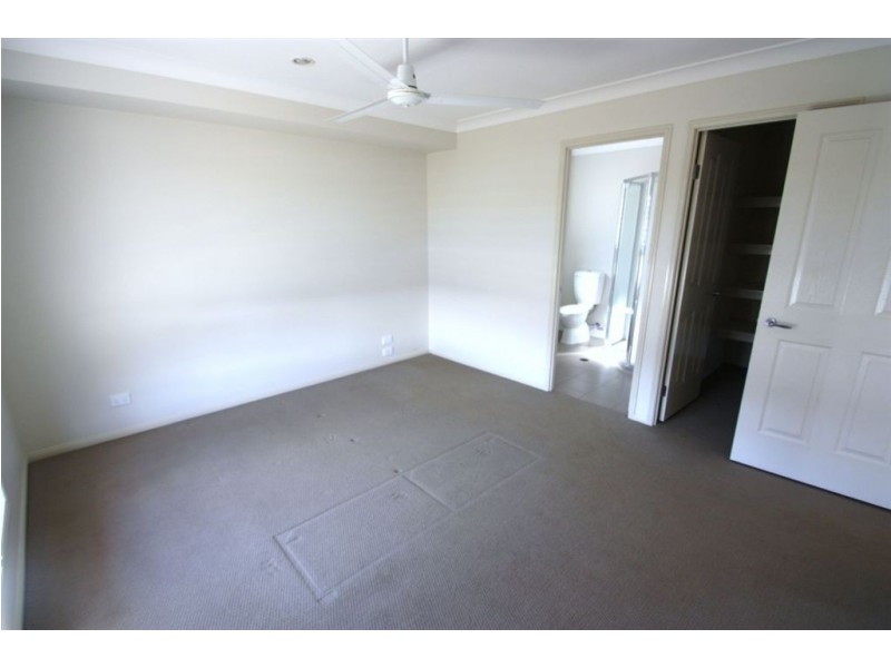 11 Jones St, Coomera QLD 4209