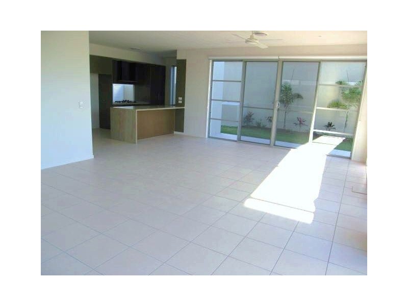Hope Island QLD 4212