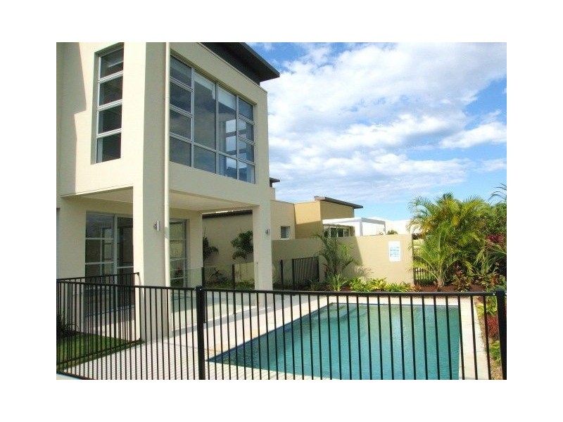 Hope Island QLD 4212