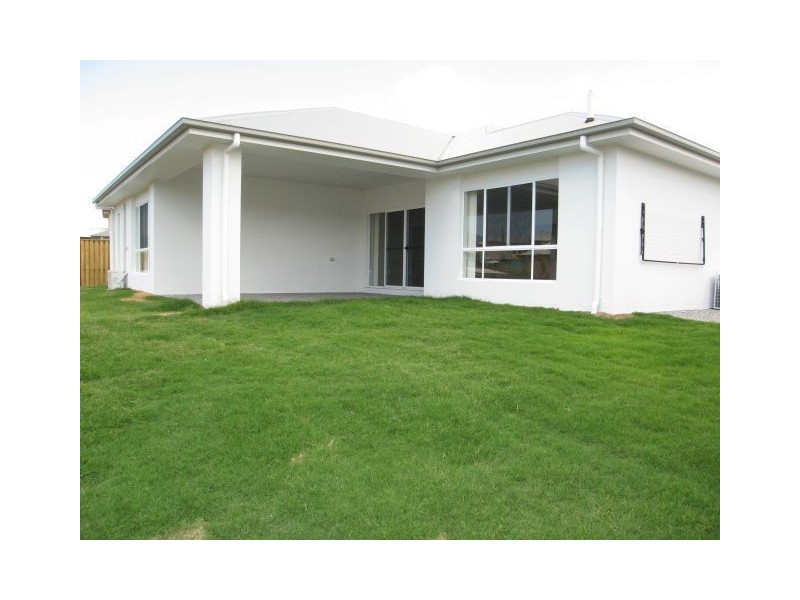 6 Crusade Ct, Coomera Waters QLD 4209