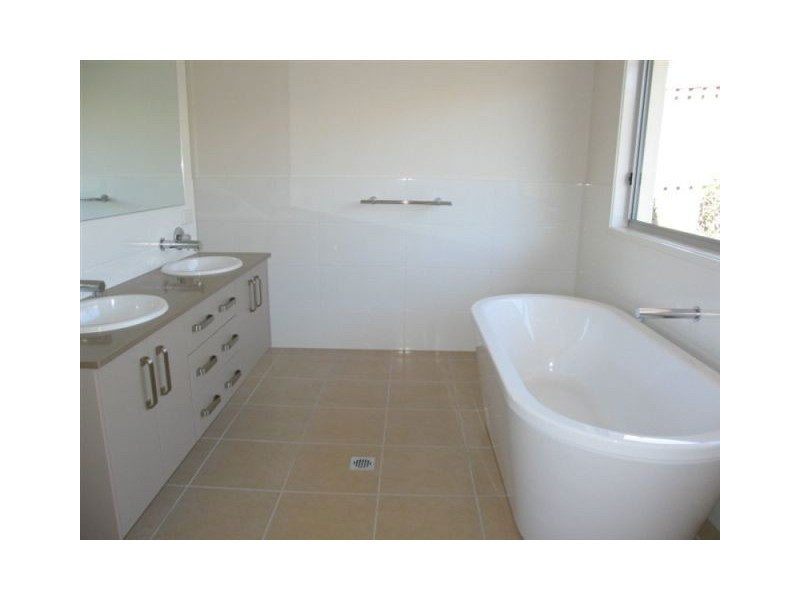 Coomera Waters QLD 4209