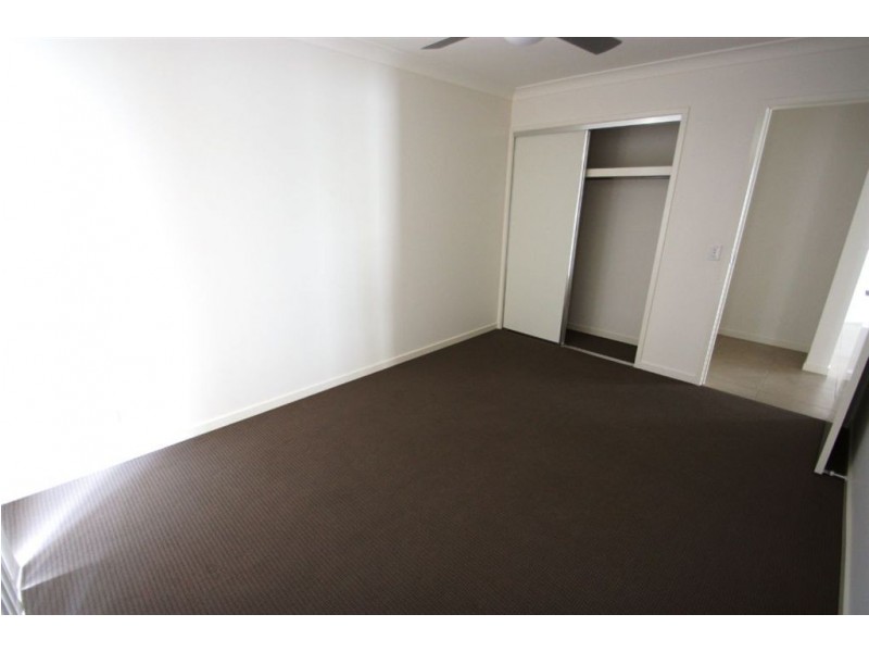 13 Iridium Dve, Hope Island QLD 4212