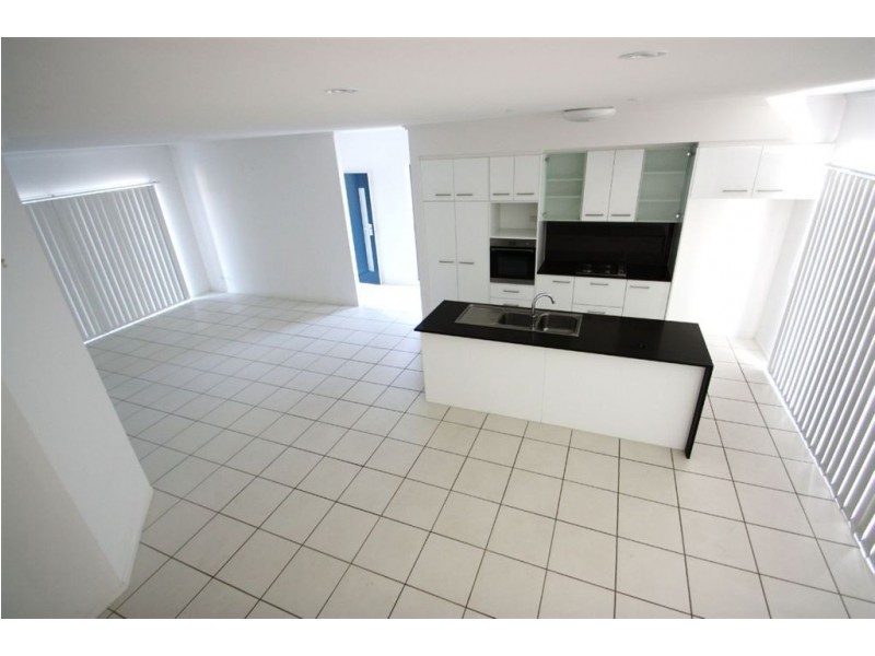 41/1 Manacor, Coombabah QLD 4216