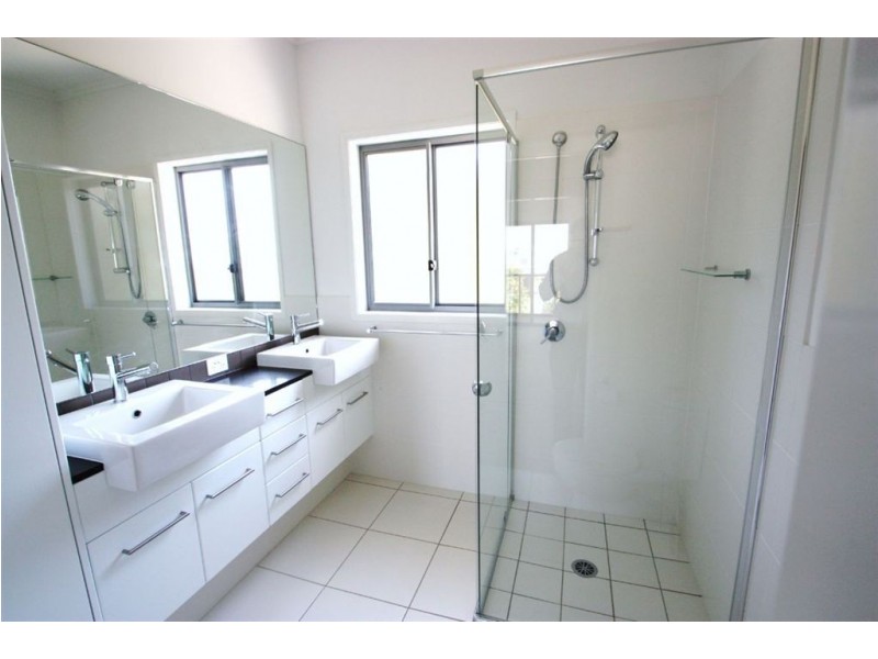 41/1 Manacor, Coombabah QLD 4216