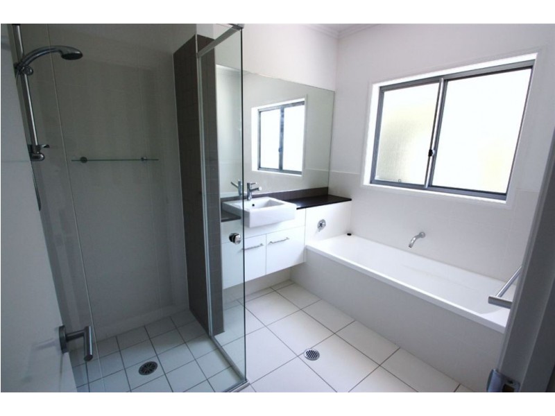 41/1 Manacor, Coombabah QLD 4216