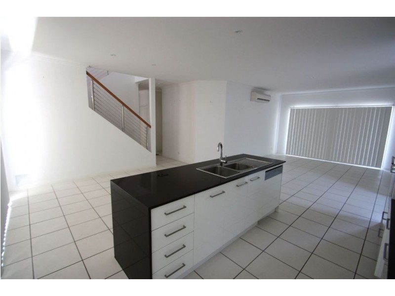 41/1 Manacor, Coombabah QLD 4216