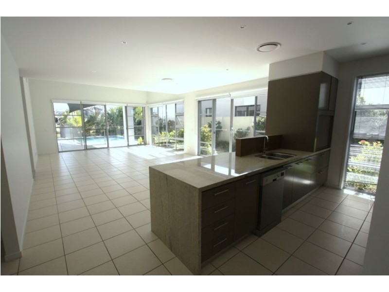 2814 Gracemere Dve, Hope Island QLD 4212