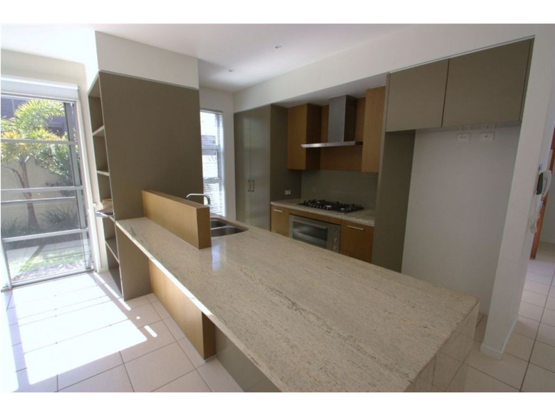 2814 Gracemere Dve, Hope Island QLD 4212