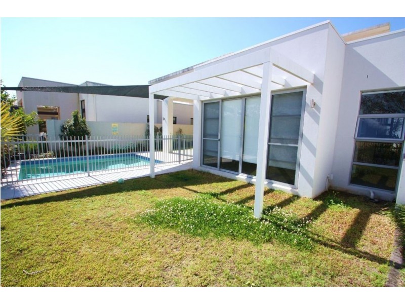 2814 Gracemere Dve, Hope Island QLD 4212