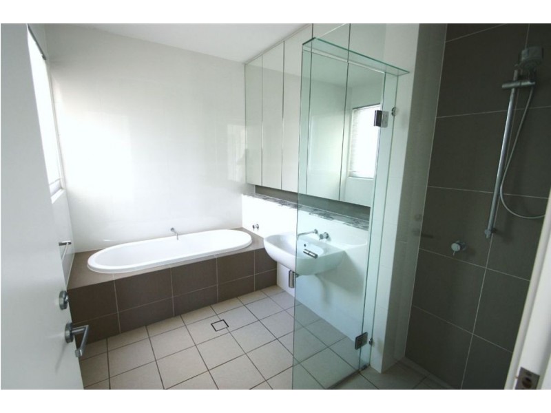 2814 Gracemere Dve, Hope Island QLD 4212