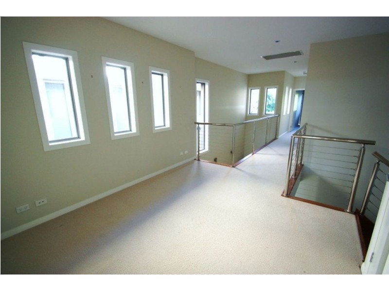 Hope Island QLD 4212