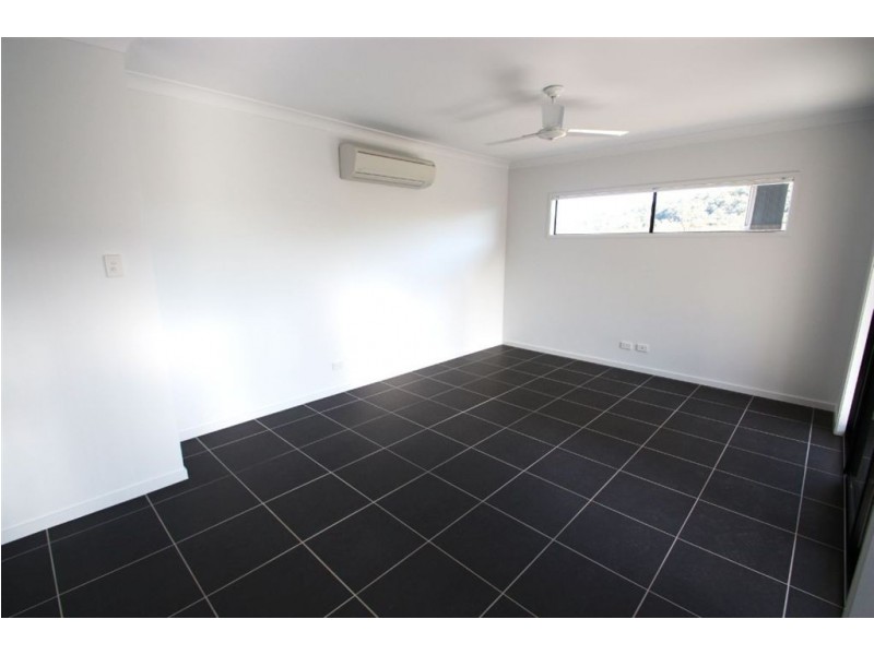 Pacific Pines QLD 4211
