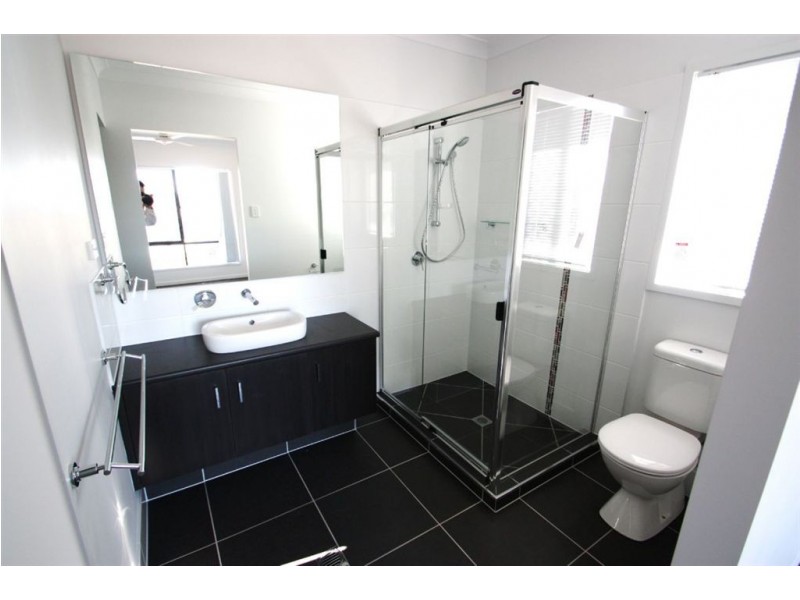 Pacific Pines QLD 4211
