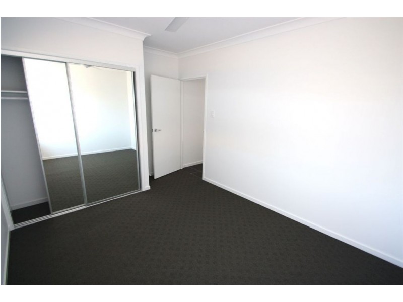 Pacific Pines QLD 4211